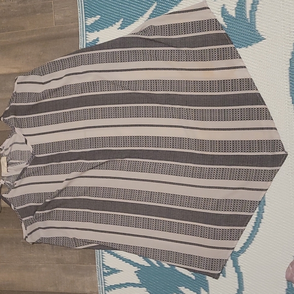 Halter top - Picture 3 of 4